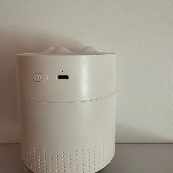 White H2O Humidifier - Picture 4 of 8